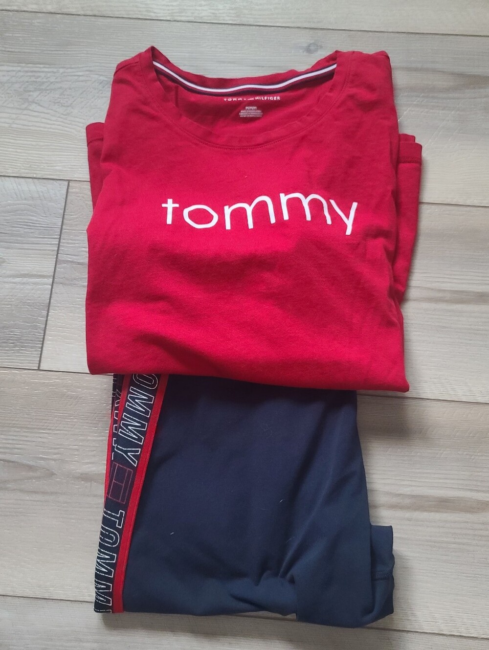 Tommy Hilfiger  Red Top with Navy Logo Capris. BB 46